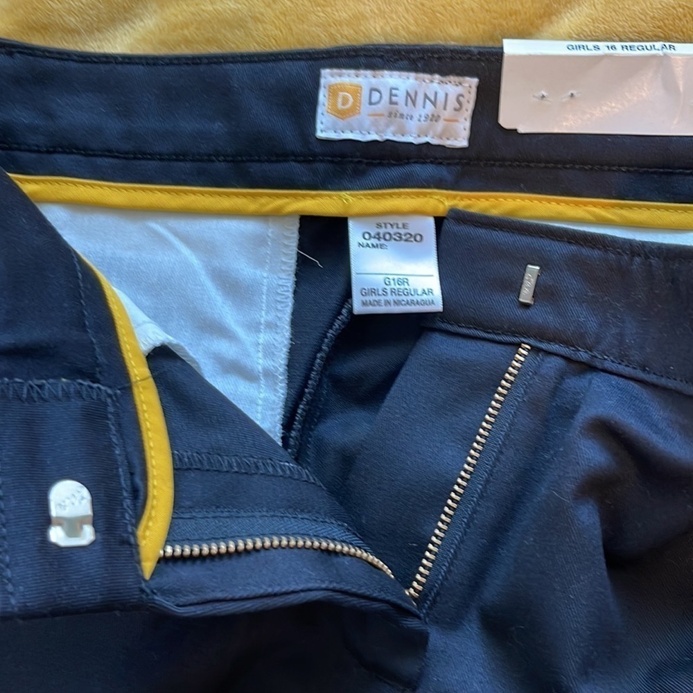 NWT Dennis uniform twill shorts - Picture 2 of 7